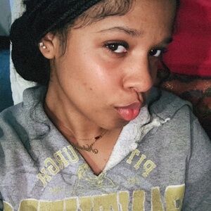 Meet your Posher, Natalie